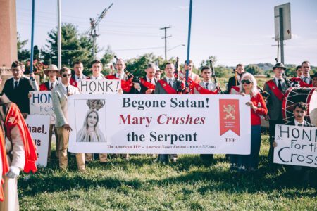 Crusaders protesting at Historic Cross